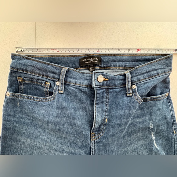 Banana Republic Factory High Rise Straight Jeans
Size 27/4 Petite - Picture 7 of 11